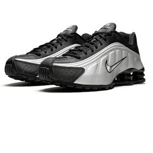 Nike Shox R4